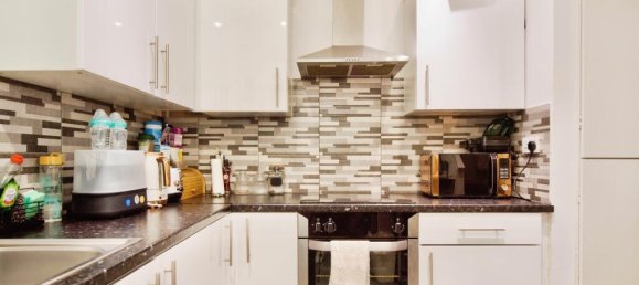 2 bedrooms Apartment in London, United Kingdom No. 11555 5