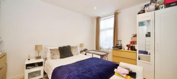 2 bedrooms Apartment in London, United Kingdom No. 11555 4