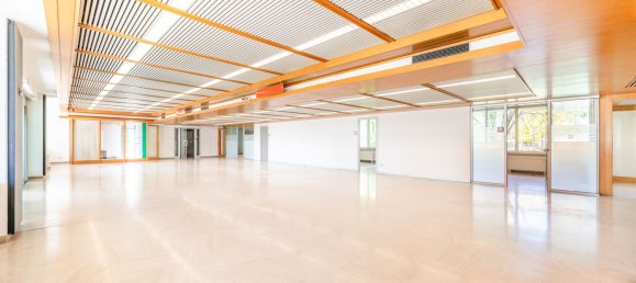 400m² Office in Udine, Italy No. 176268 6