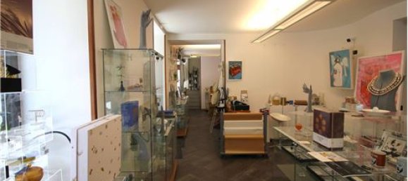 3 rooms Commercial property in Como, Italy No. 279200 14