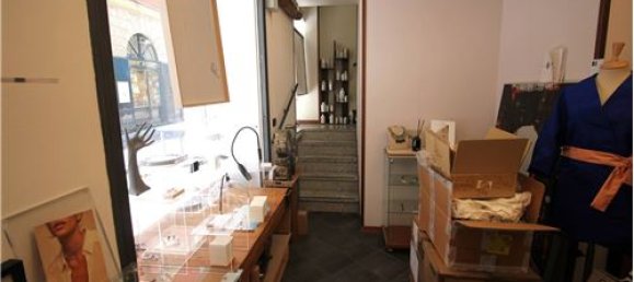 3 rooms Commercial property in Como, Italy No. 279200 6
