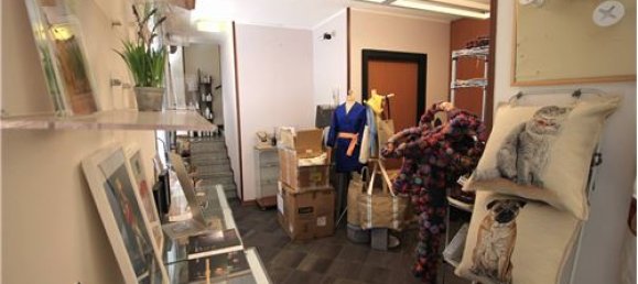 3 rooms Commercial property in Como, Italy No. 279200 15