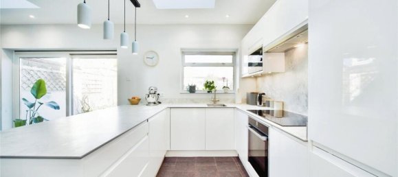 4 bedrooms House in London, United Kingdom No. 11680 5