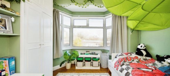 4 bedrooms House in London, United Kingdom No. 11680 11