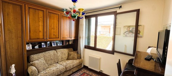 6 rooms Apartment in Venice, Italy No. 299341 8