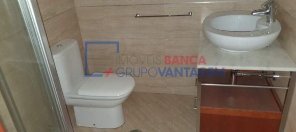 3 bedrooms Apartment in Senhora da Hora, Portugal No. 214475 15