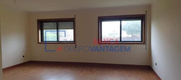 3 bedrooms Apartment in Senhora da Hora, Portugal No. 214475 21