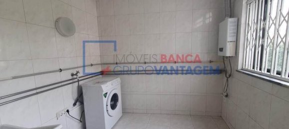 3 bedrooms Apartment in Senhora da Hora, Portugal No. 214475 13