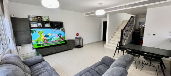 3 bedrooms Villa in Dubai Land, UAE No. 109436 3