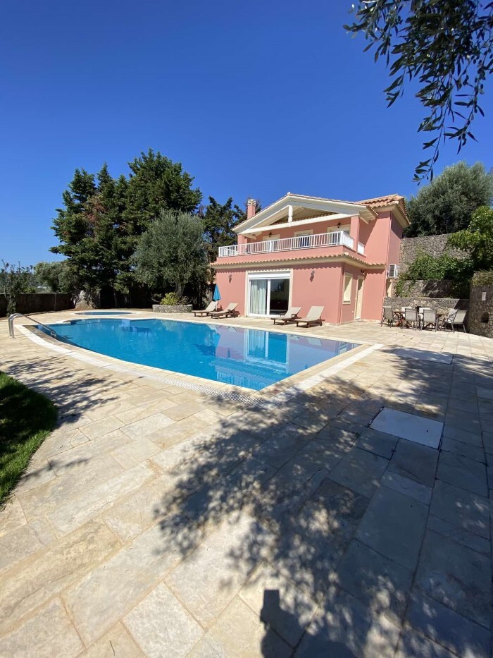 3 bedrooms Villa for sale in Corfu, Central Corfu and Diapontian Islands, Corfu, Ionian Islands, Peloponnese, Western Greece and the Ionian, Greece № 93693