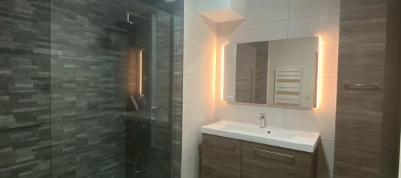 2 bedrooms Duplex in Manche, France No. 304983 2