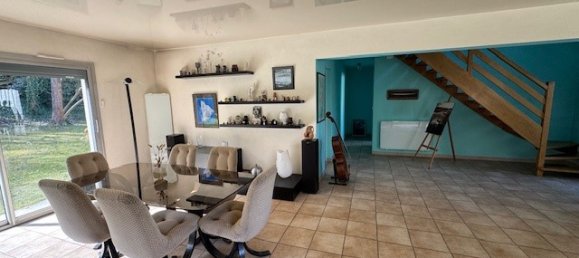 5 bedrooms House in Villennes-sur-Seine, France No. 131792 9