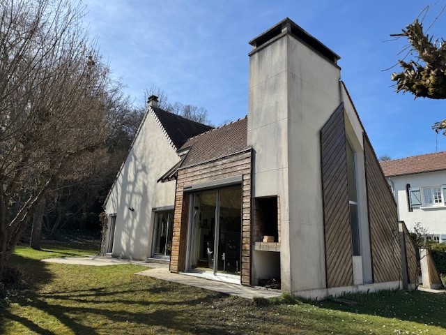 5 bedrooms House in Villennes-sur-Seine, France No. 131792