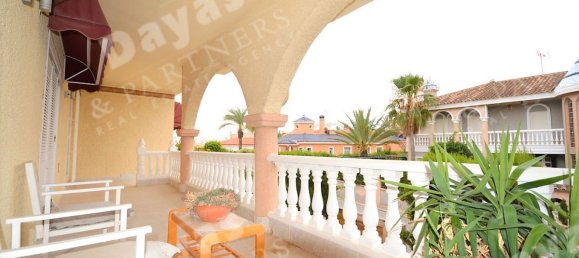 5 غرف نوم فيلا في Torrevieja, Spain رقم 114852 12