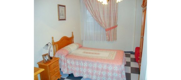 5 bedrooms Townhouse in Coin, Spain No. 83679 9