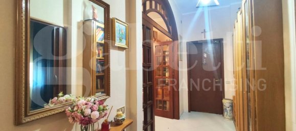 4 rooms Apartment in Portici, Italy No. 15122 13