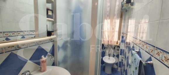 4 rooms Apartment in Portici, Italy No. 15122 6