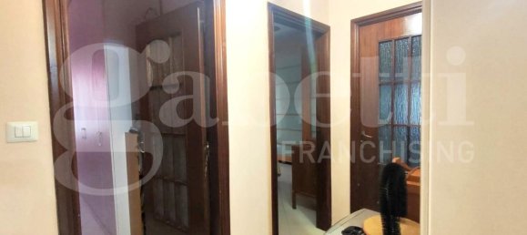 4 rooms Apartment in Portici, Italy No. 15122 3