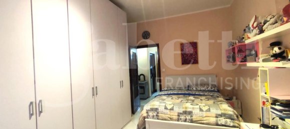 4 rooms Apartment in Portici, Italy No. 15122 5
