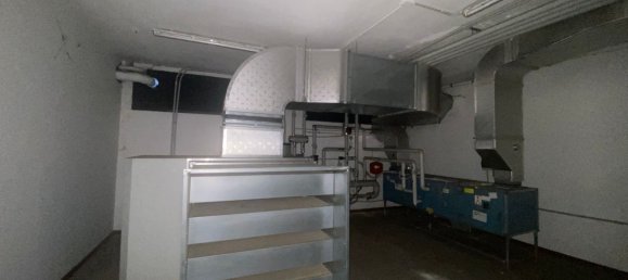 Imóvel comercial em Salsomaggiore Terme, Italy 352 m² N.º 114551 8