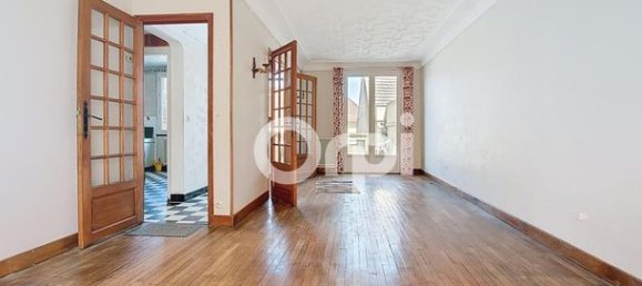 4 Schlafzimmer Haus in Verberie, France, Nr. 303447 3