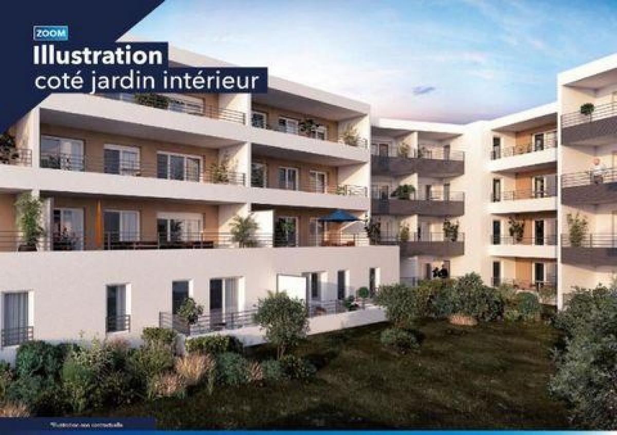 2 bedrooms Apartment in Nimes, France No. 35940