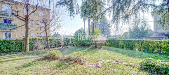 4 rooms Villa in Carnago, Italy No. 11599 29