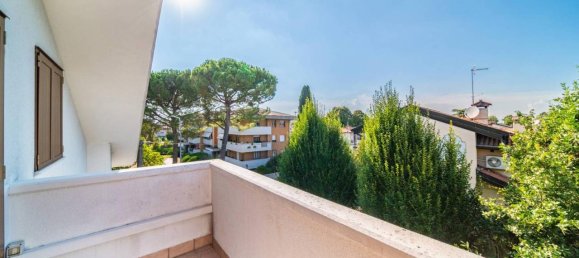 4 rooms Apartment in Udine, Italy No. 27699 23