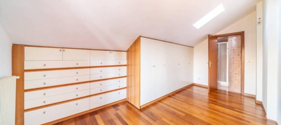 4 rooms Apartment in Udine, Italy No. 27699 19