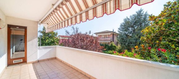 4 rooms Apartment in Udine, Italy No. 27699 5