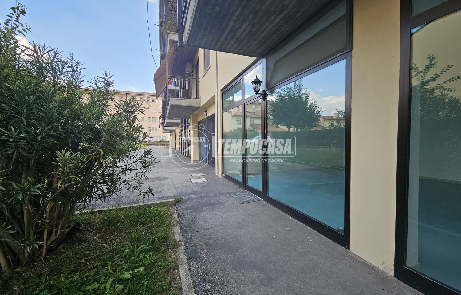  عقار تجاري في Malalbergo, Italy 48متر مربع رقم 358266