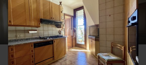 5 rooms Penthouse in Salò, Italy No. 149890 4