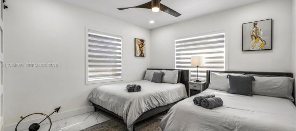 3 dormitorios villa en venta en Miami, Miami-Dade, Florida, USA № 615585 3