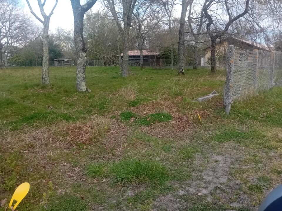 Terreno en Mios, France No. 308542