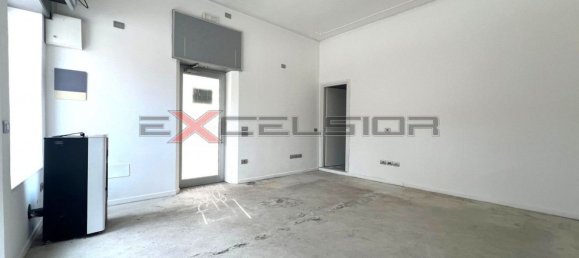 25m² Commercial property in Cavarzere, Italy No. 350717 4