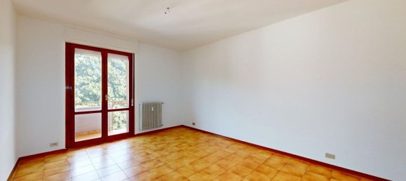 3 rooms Apartment in Luino, Italy No. 135063 4