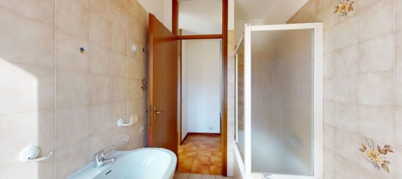 3 rooms Apartment in Luino, Italy No. 135063 13