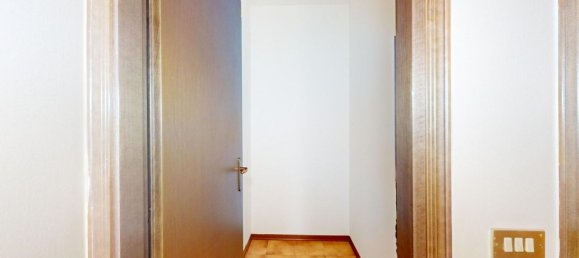 3 rooms Apartment in Luino, Italy No. 135063 16