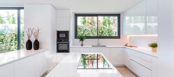 5 Schlafzimmer Villa in Cabopino, Spain, Nr. 2460 8