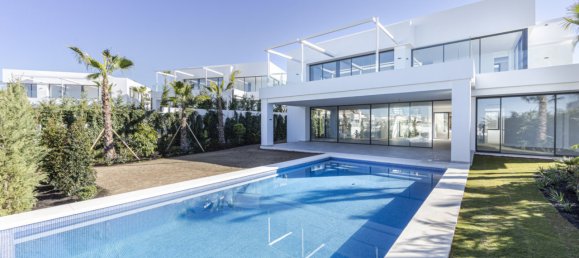 5 Schlafzimmer Villa in Cabopino, Spain, Nr. 2460 18