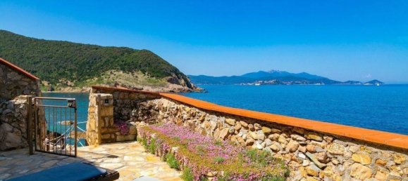 14 rooms Villa in Rio, Italy No. 106293 12