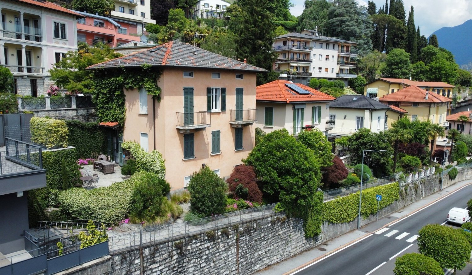 3 Schlafzimmer Villa in Como, Italy, Nr. 152097
