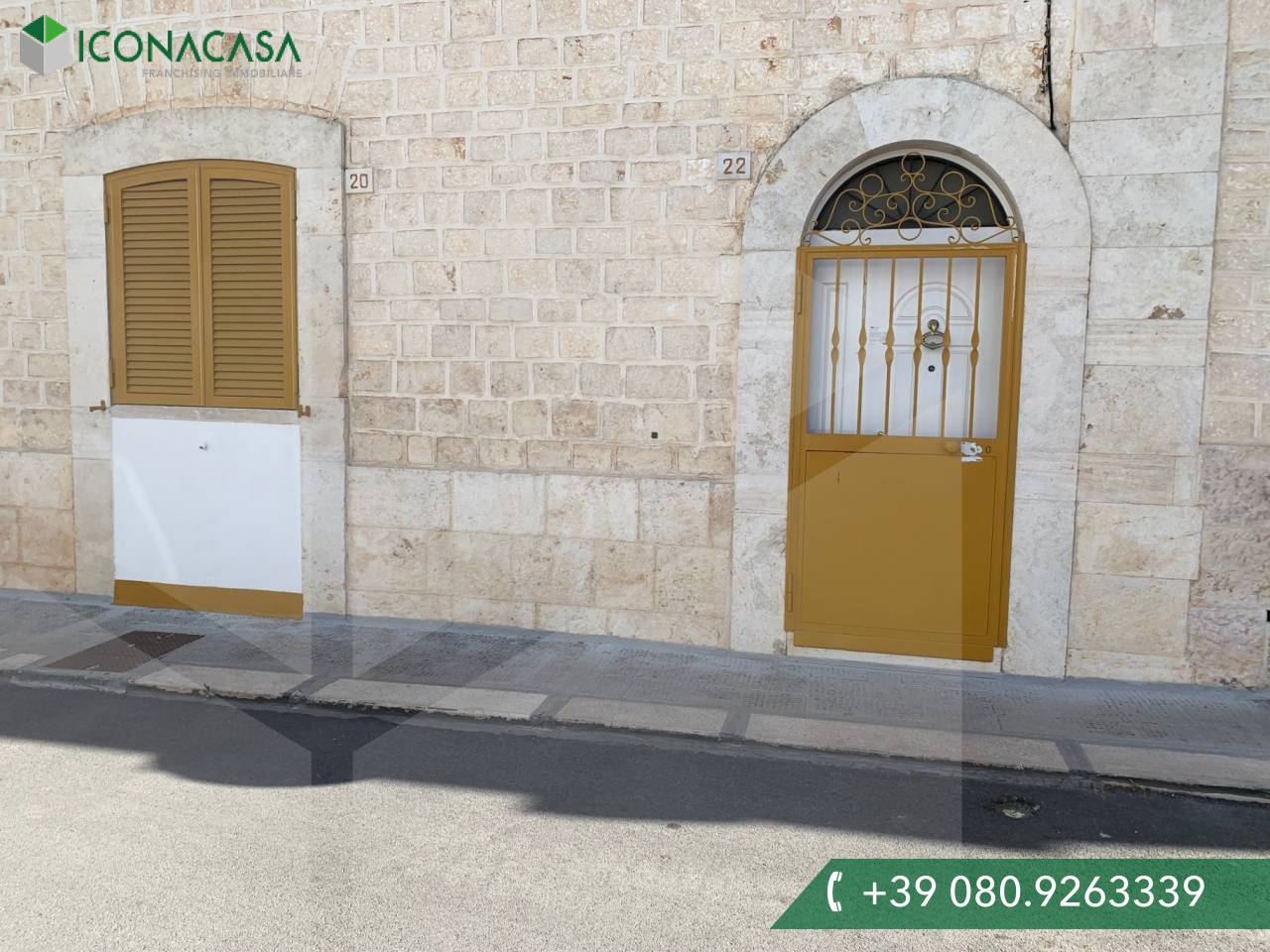 7 rooms House in Casamassima, Italy No. 29373