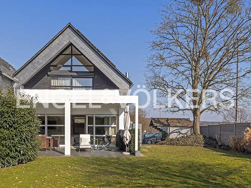 5 bedrooms Townhouse in Hochtaunuskreis, Germany No. 57393