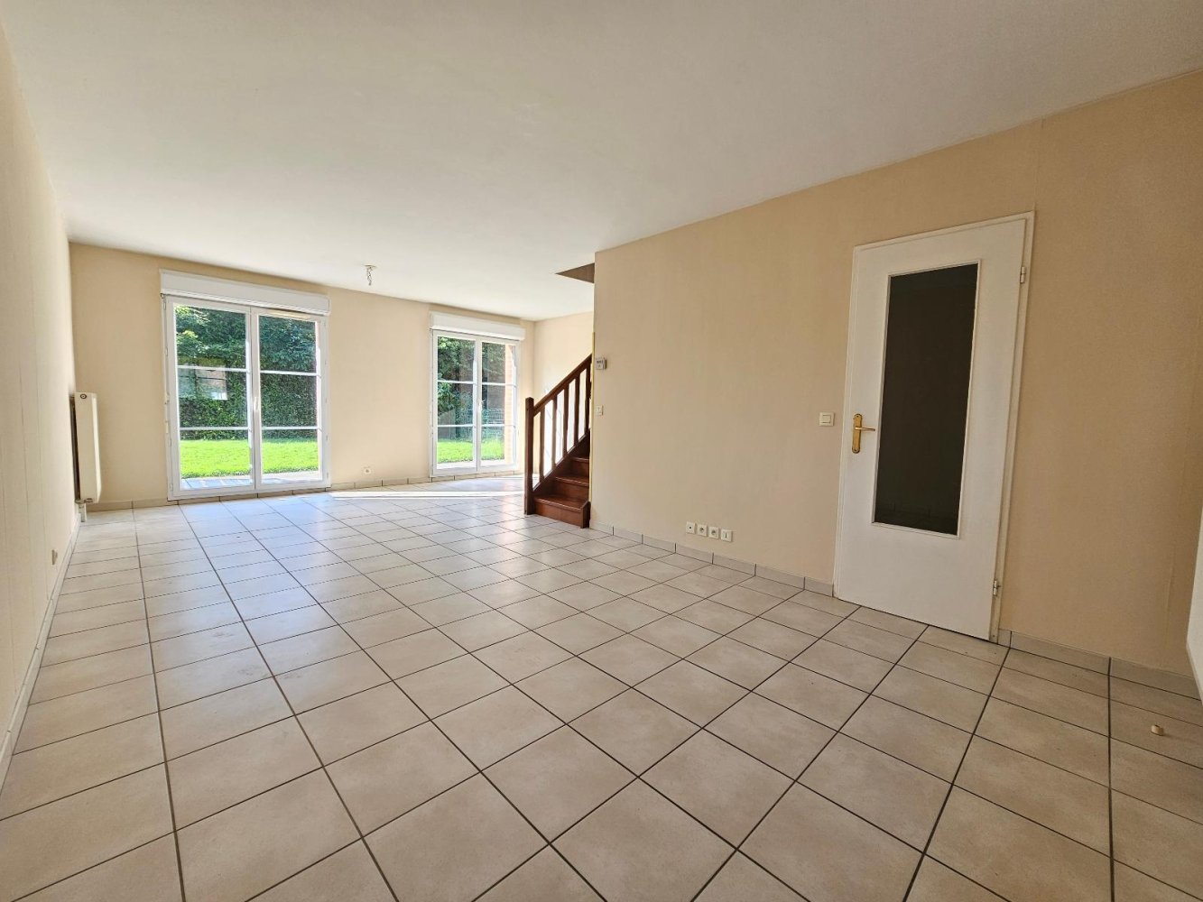 4 bedrooms House in Armentieres, France No. 240712