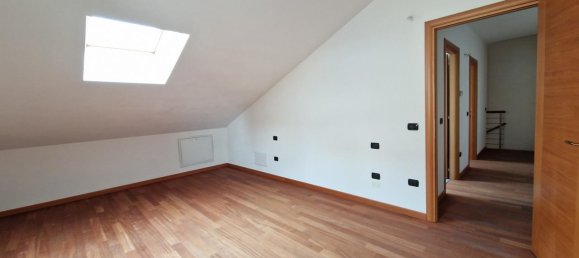 4 rooms Apartment in Padua, Italy No. 228180 24