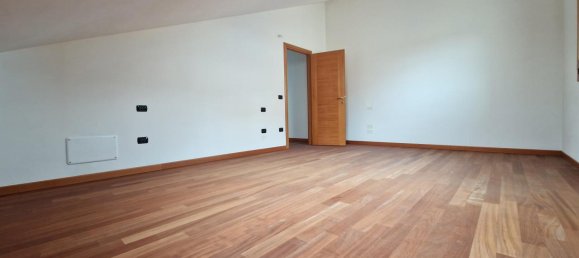 4 rooms Apartment in Padua, Italy No. 228180 23
