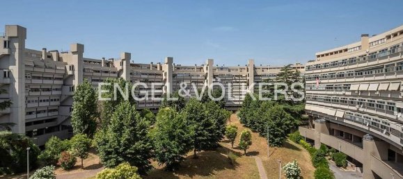 3 bedrooms Apartment in Rome, Italy No. 296881 10