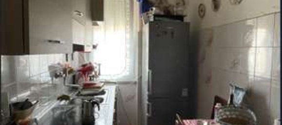 4-salle Appartement à Cinisello Balsamo, Italy No. 1997 12