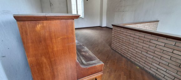 6 Schlafzimmer Haus in Crema, Italy, Nr. 334518 4